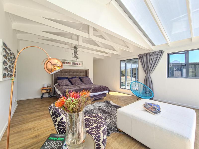 5 Bedroom Property for Sale in Hout Bay Western Cape